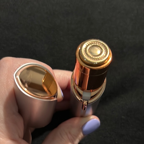 Facial Hair Remover in Silver and Rose Gold Rechargeable NIB - Picture 2 of 10